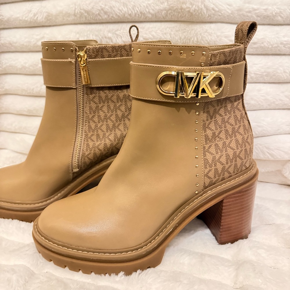 Michael Kors Tan MK Logo Strap Ankle Booties - Picture 10 of 12